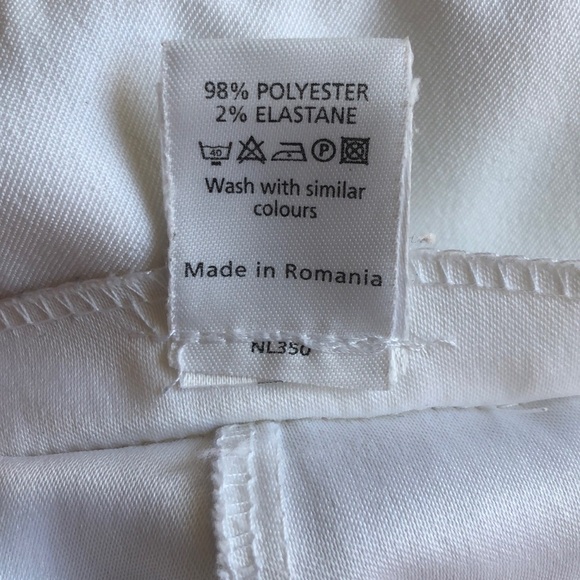 Plus size white pants - Picture 8 of 10